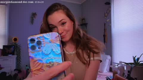 Snapshot of margotdiamond chatting on 02-04-25, 08:06 online show from 02-04-25, 08:06