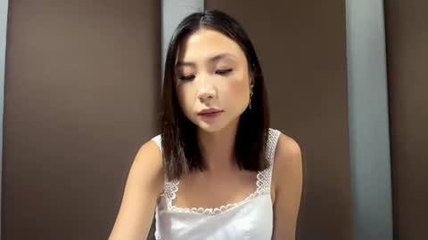 Lily online show from 06-10-26, 01:43