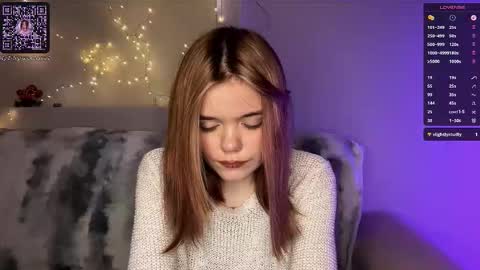 Lina online show from 03-08-26, 09:40