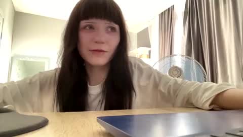Molly online show from 06-26-26, 01:37