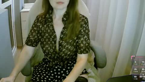 Snapshot of mari399 chatting on 04-17-26, 10:13 Mari online show from 04-17-26, 10:13