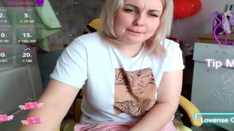 Snapshot of mari_77777 chatting on 03-04-25, 08:57 Mari online show from 03-04-25, 08:57