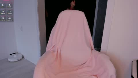 PVT IS OPEN LOVES AND WE DONT HAVE LIMITS online show from 04-24-26, 01:24