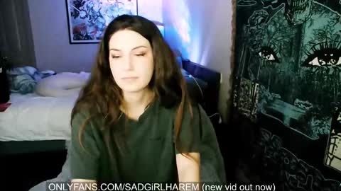 Snapshot of mari_and_jandro chatting on 02-28-25, 05:26 Mari online show from 02-28-25, 05:26