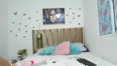 mari_curls online show from 09-22-25, 03:41