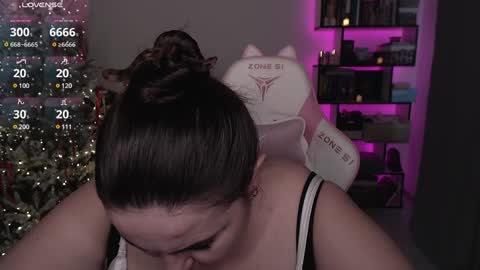 Snapshot of mari_moore7 chatting on 12-27-24, 11:06 mari moore online show from 12-27-24, 11:06