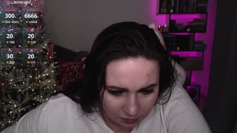 Snapshot of mari_moore7 chatting on 12-27-24, 11:53 mari moore online show from 12-27-24, 11:53