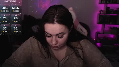 Snapshot of mari_moore7 chatting on 01-14-25, 07:48 mari moore online show from 01-14-25, 07:48