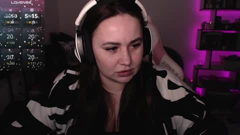 Snapshot of mari_moore7 chatting on 01-17-25, 01:24 mari moore online show from 01-17-25, 01:24