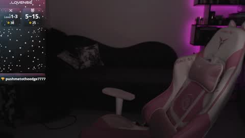 Snapshot of mari_moore7 chatting on 01-24-25, 07:08 mari moore online show from 01-24-25, 07:08