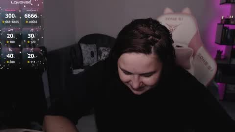 Snapshot of mari_moore7 chatting on 09-22-25, 07:32 mari moore online show from 09-22-25, 07:32