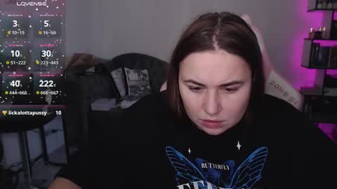 Snapshot of mari_moore7 chatting on 10-03-25, 08:44 mari moore online show from 10-03-25, 08:44