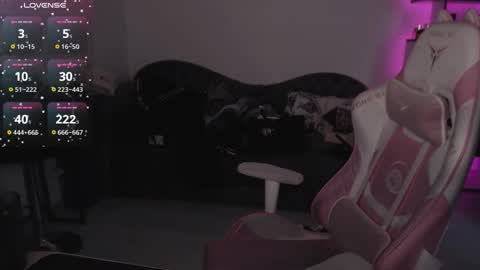 mari moore online show from 11-17-25, 07:58