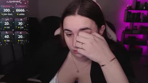 mari moore online show from 12-02-25, 06:41