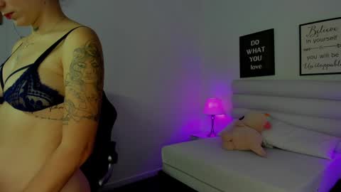 Snapshot of mari_salgado chatting on 12-14-24, 11:50 mari_salgado online show from 12-14-24, 11:50