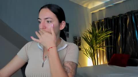 Snapshot of mari_salgado chatting on 09-12-25, 01:55 mari_salgado online show from 09-12-25, 01:55