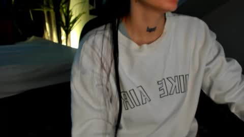 Snapshot of mari_salgado chatting on 10-10-25, 11:09 mari_salgado online show from 10-10-25, 11:09