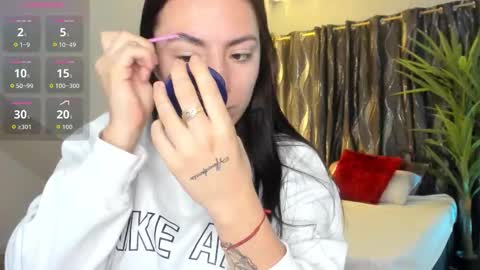 Snapshot of mari_salgado chatting on 11-06-25, 11:44 mari_salgado online show from 11-06-25, 11:44