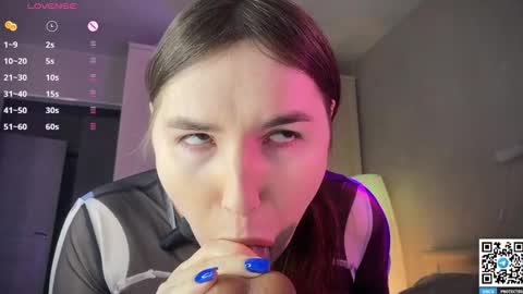 Snapshot of maria_bowie chatting on 02-13-26, 07:37 Maria online show from 02-13-26, 07:37