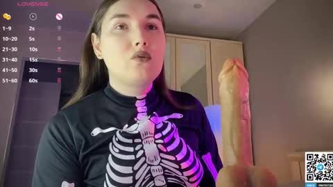 Snapshot of maria_bowie chatting on 03-12-26, 08:09 Maria online show from 03-12-26, 08:09