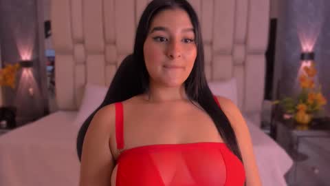 Snapshot of maria_flowers chatting on 10-26-25, 07:42 MARIA online show from 10-26-25, 07:42