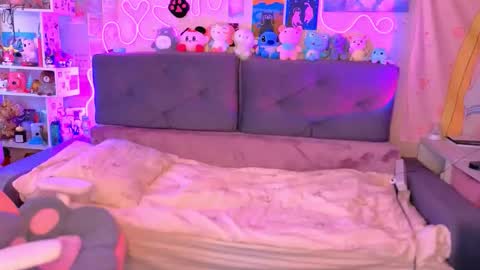 Maria online show from 10-10-25, 04:22