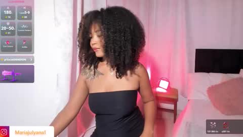 Snapshot of maria_julyana chatting on 10-05-25, 06:01 V A N E S S A online show from 10-05-25, 06:01