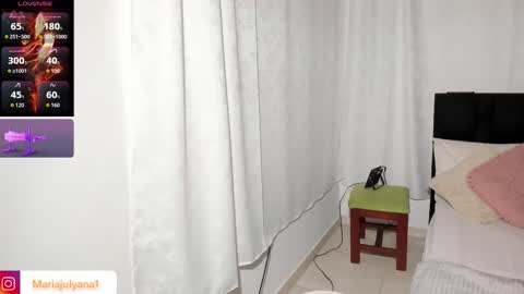 Snapshot of maria_julyana chatting on 11-07-25, 06:02 V A N E S S A online show from 11-07-25, 06:02