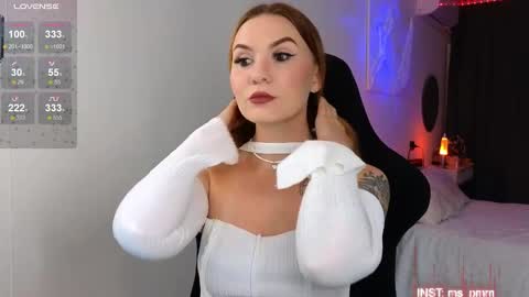 Snapshot of maria_shy_lii chatting on 02-12-25, 01:27 maria_shy_lii online show from 02-12-25, 01:27