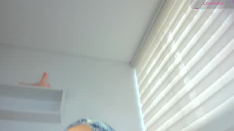 S O F I A  model independent online show from 01-05-25, 02:19