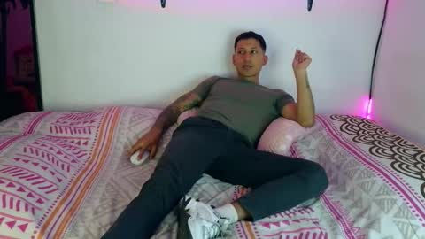 Snapshot of mariaa_paulaa chatting on 10-15-25, 04:45 Maria Paula online show from 10-15-25, 04:45