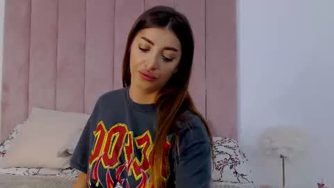 Snapshot of mariabelize chatting on 06-21-26, 09:34 Maria online show from 06-21-26, 09:34
