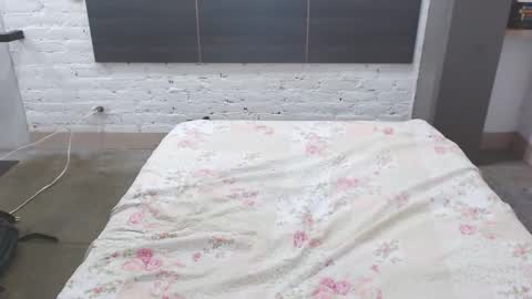 Snapshot of mariabril77 chatting on 09-21-25, 02:19 Call me Mara  online show from 09-21-25, 02:19