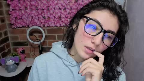 Maria online show from 05-08-26, 10:48