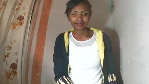 Maria online show from 11-24-25, 06:02