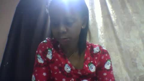 Snapshot of mariah642217 chatting on 04-28-26, 12:21 mariah642217 online show from 04-28-26, 12:21
