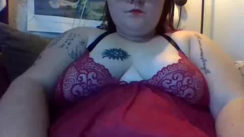 Snapshot of mariahensen chatting on 11-02-25, 03:31 mariahensen online show from 11-02-25, 03:31