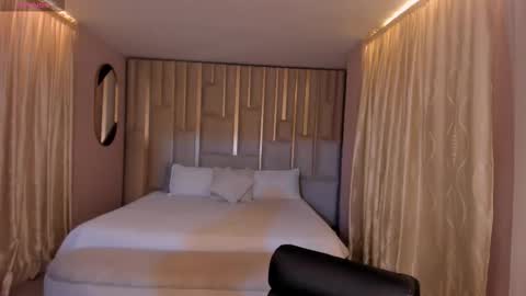 Snapshot of mariaherrera_ chatting on 12-19-25, 09:11 MARIA HERRERA online show from 12-19-25, 09:11