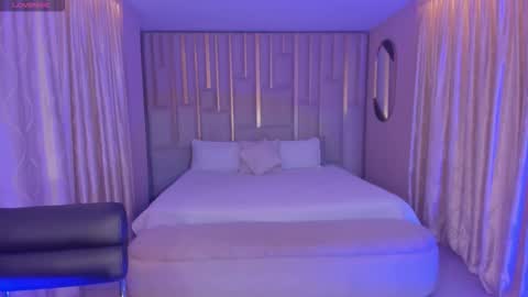 Snapshot of mariaherrera_ chatting on 12-20-25, 11:01 MARIA HERRERA online show from 12-20-25, 11:01