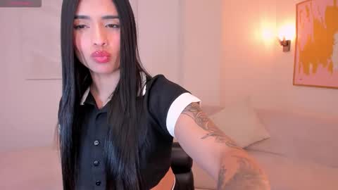 Snapshot of mariaherrera_ chatting on 01-08-26, 09:50 MARIA HERRERA online show from 01-08-26, 09:50