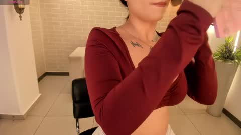 Snapshot of mariaherrera_ chatting on 07-06-26, 12:07 MARIA HERRERA online show from 07-06-26, 12:07
