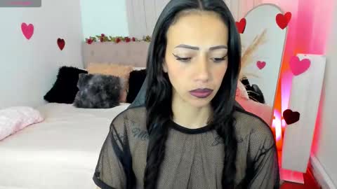 Snapshot of mariam_lopez__ chatting on 02-12-26, 03:01 Mariam online show from 02-12-26, 03:01