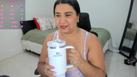 Snapshot of mariamcastillo chatting on 04-13-26, 05:51 Mariam Castiblanco online show from 04-13-26, 05:51