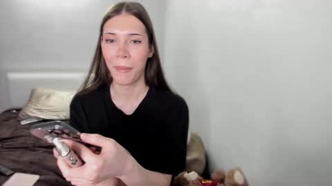 Snapshot of mariamceleste chatting on 03-04-26, 01:11 Mariam online show from 03-04-26, 01:11