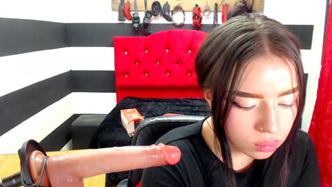 Marian online show from 12-12-24, 09:51