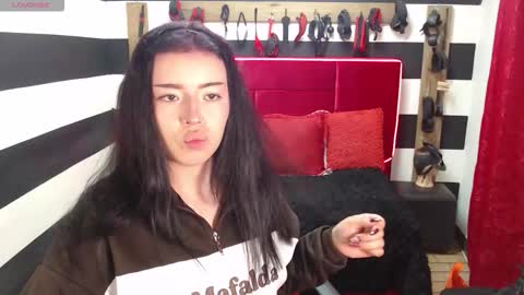 Marian online show from 09-15-25, 02:55