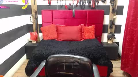 Marian online show from 09-19-25, 02:35