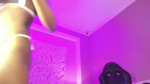 Marian Reynolds online show from 11-18-25, 11:58