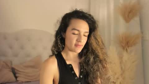 Marian online show from 02-24-26, 04:43