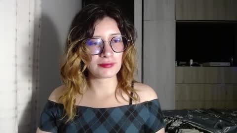 Mariana online show from 12-20-24, 03:00